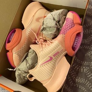 Nike Air Zoom Superreps - coral